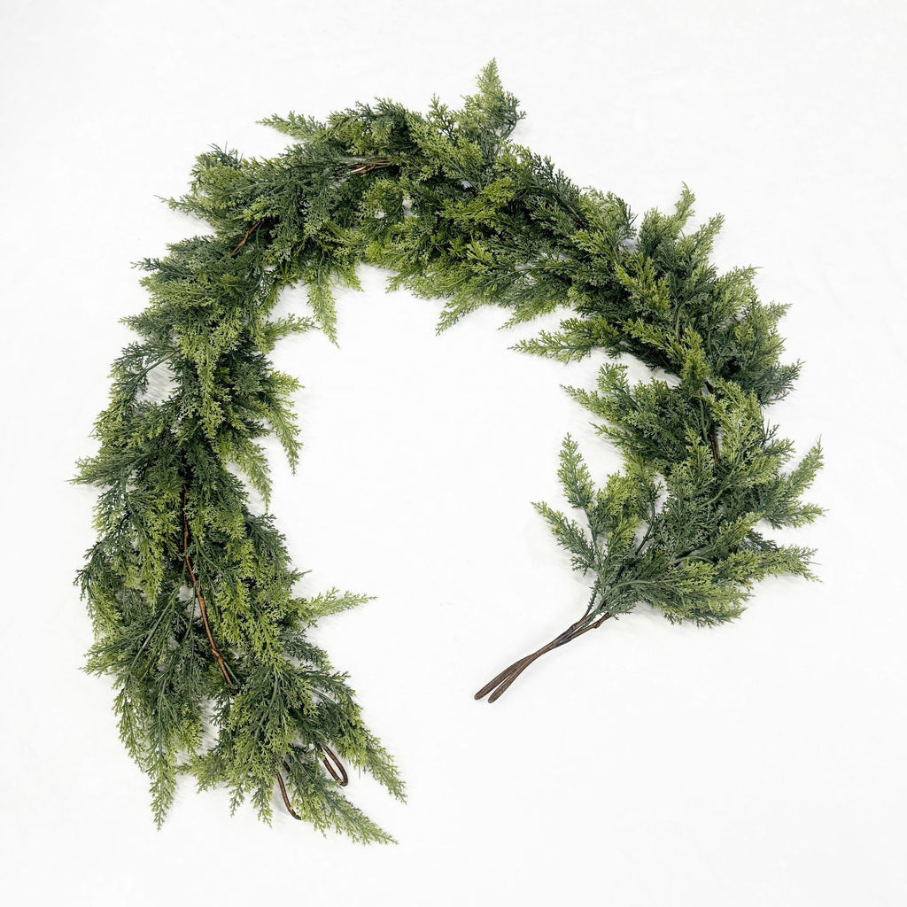 Christmas Artificial Cypress Garland, Waterproof Faux Cedar Greenery Garland for Holiday Home Decoration
