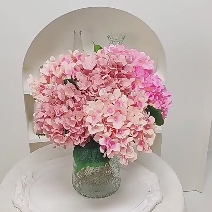 Artificial Hydrangea Single Stem with Leaves, Silk Fake Flowers, Vase Arrangement for Home Decor, Wedding & Party Floral Decoration Product Introduction